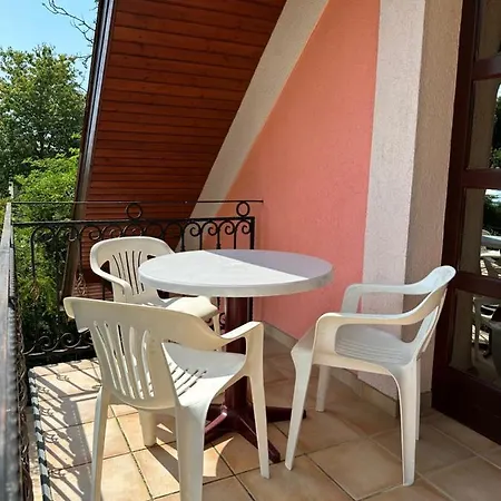 Apartment Roman Villa Lägenhet