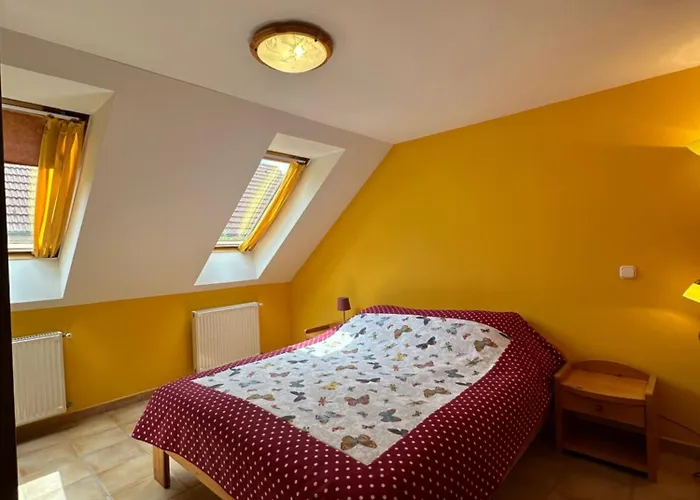 Apartment Roman Villa דירה *